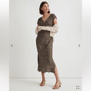 Madewell Wide V-Neck Midi Dress